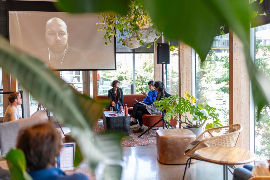 387098122_1322024978509183_4160828807328008369_n